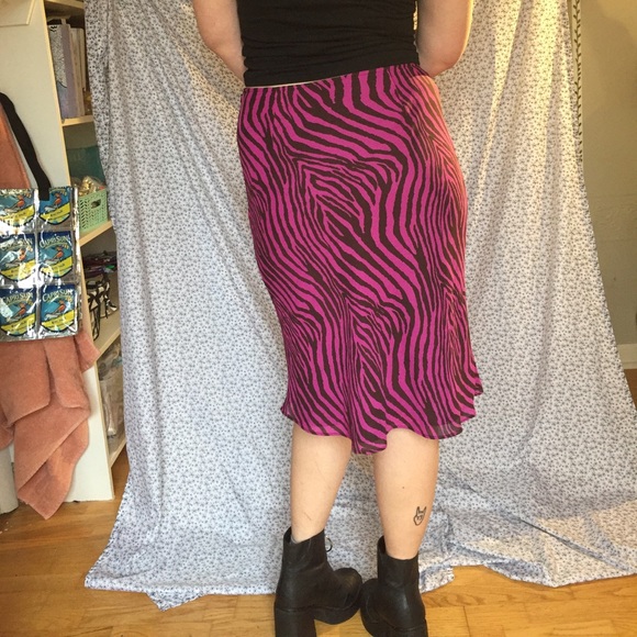 SOLD WILD THANG Midi Skirt - Picture 2 of 5
